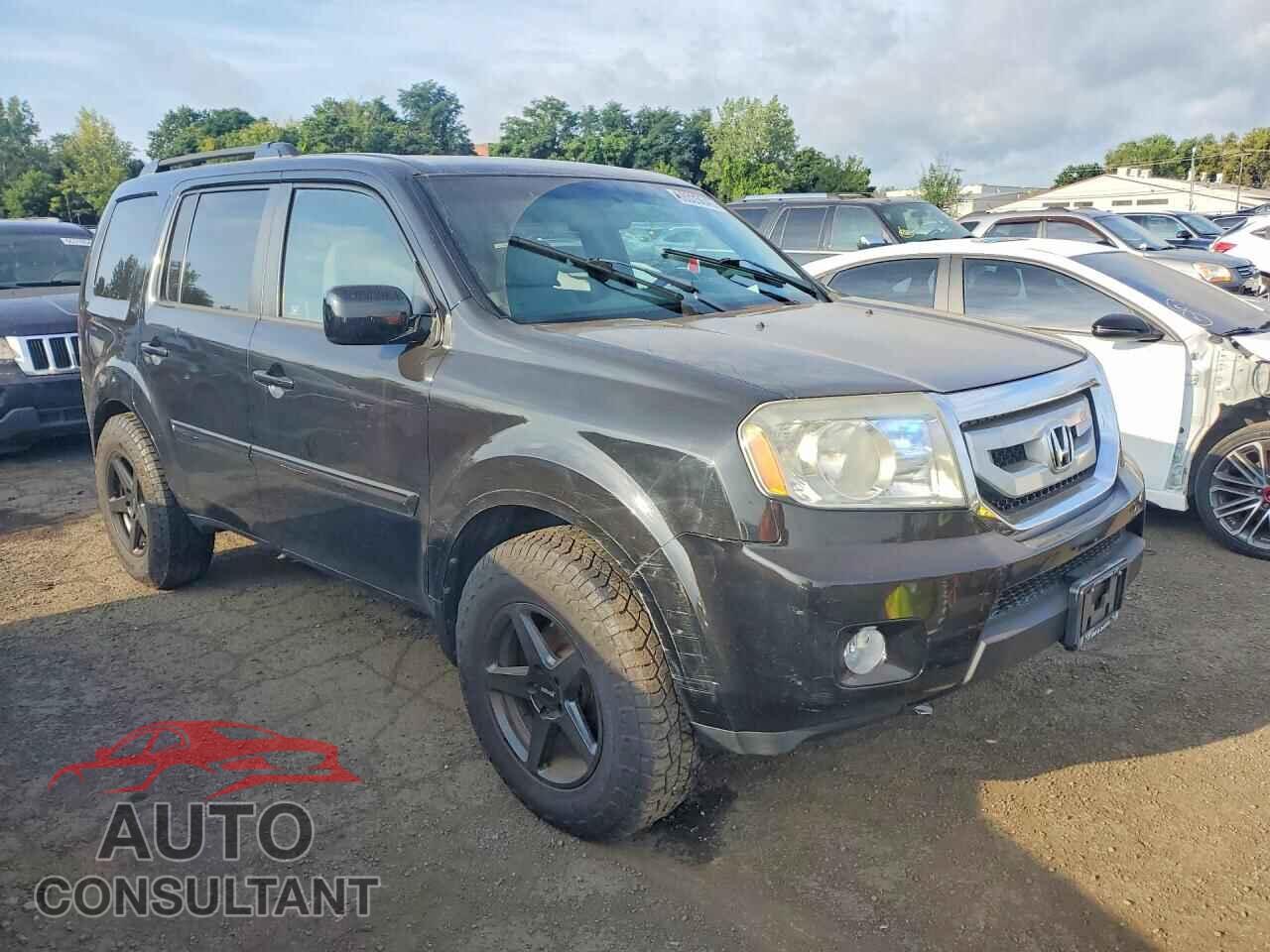 HONDA PILOT 2011 - 5FNYF4H49BB013947