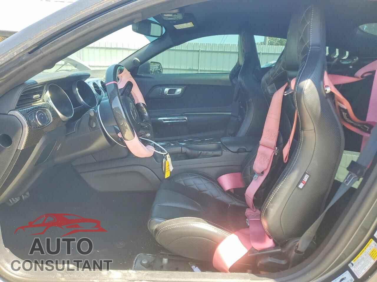 FORD MUSTANG 2019 - 1FA6P8CF6K5146709