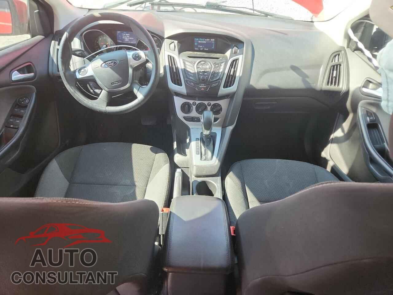 FORD FOCUS 2014 - 1FADP3F28EL256227