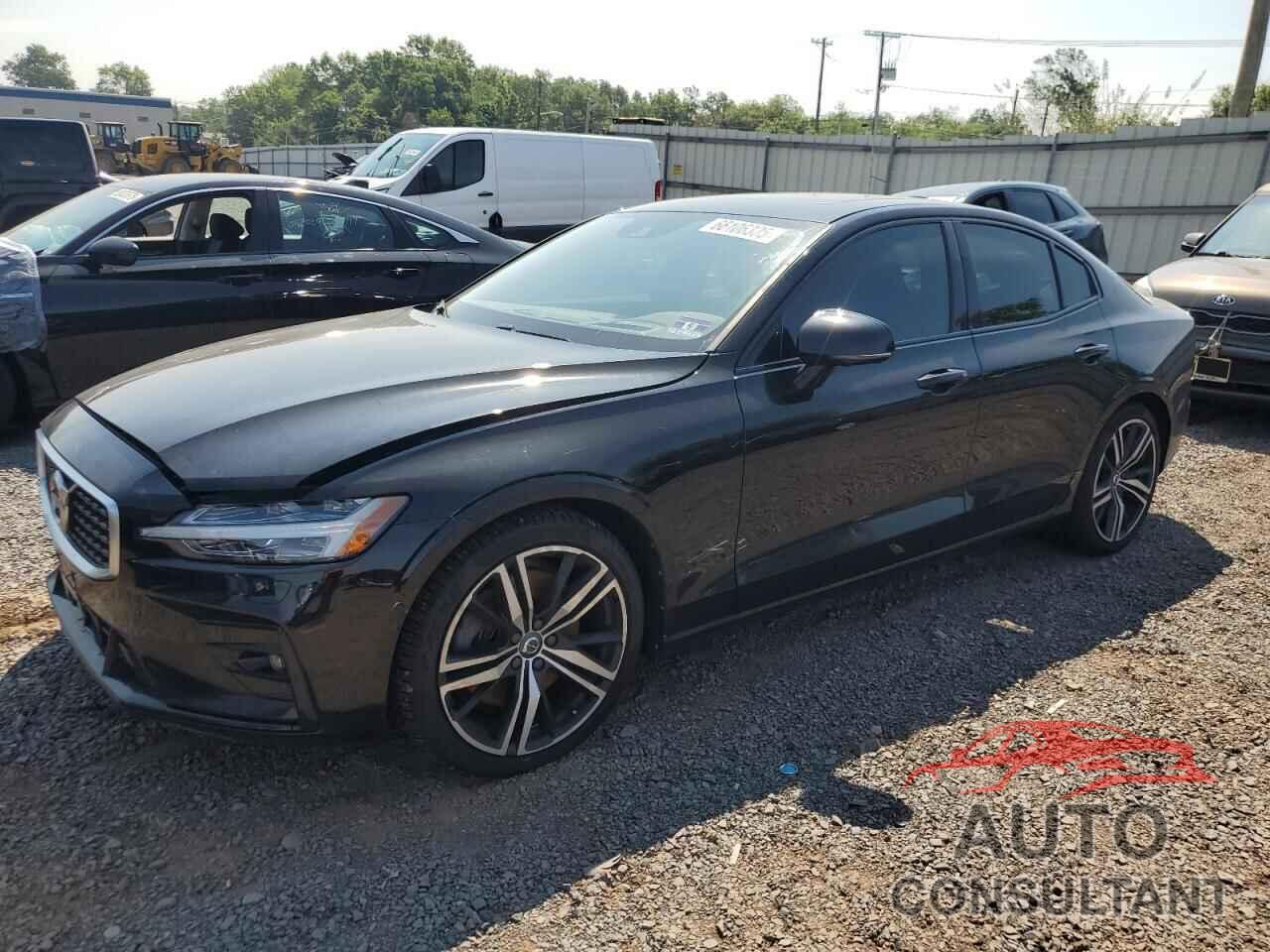 VOLVO S60 2019 - 7JRA22TM7KG013316