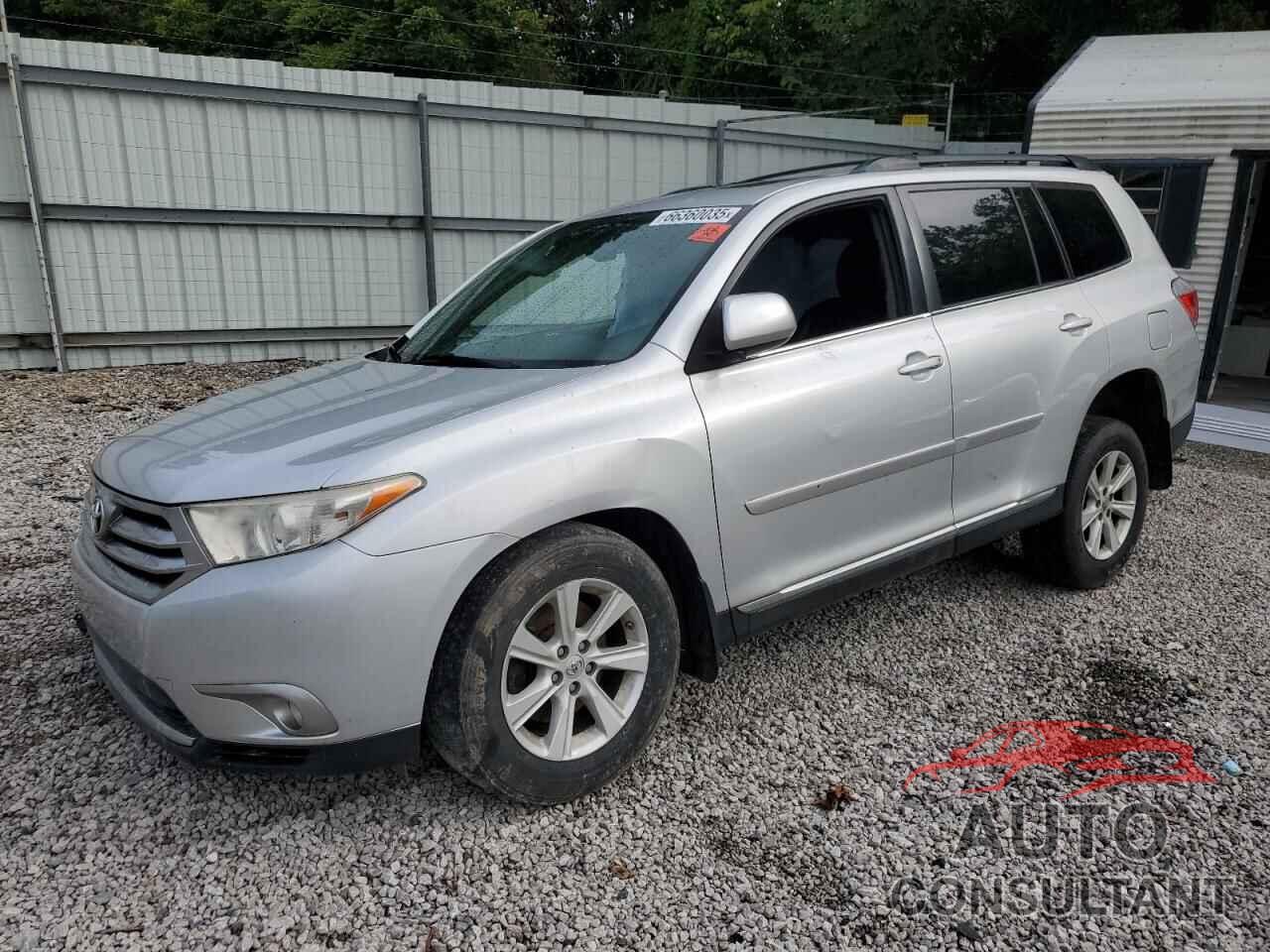 TOYOTA HIGHLANDER 2013 - 5TDBK3EH0DS257536