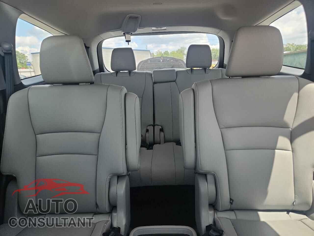HONDA PILOT 2021 - 5FNYF5H64MB019410