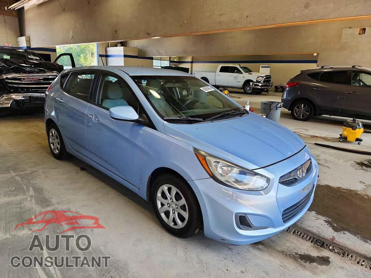 HYUNDAI ACCENT 2014 - KMHCT5AE1EU172092