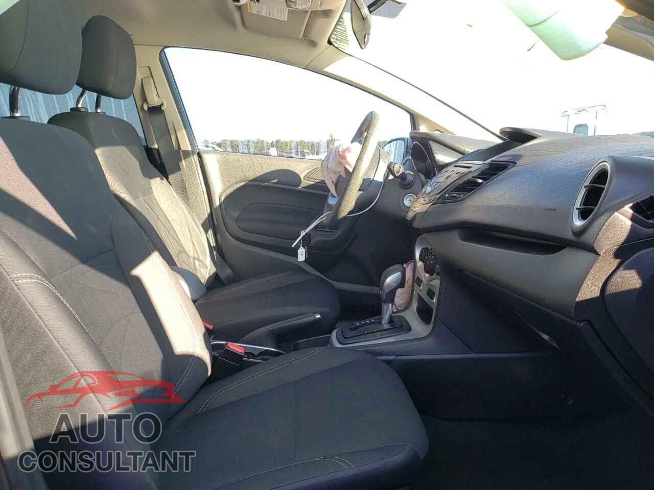 FORD FIESTA 2019 - 3FADP4EJXKM102403