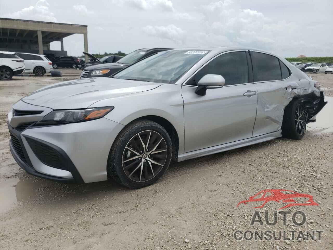 TOYOTA CAMRY 2024 - 4T1G11AK9RU921040