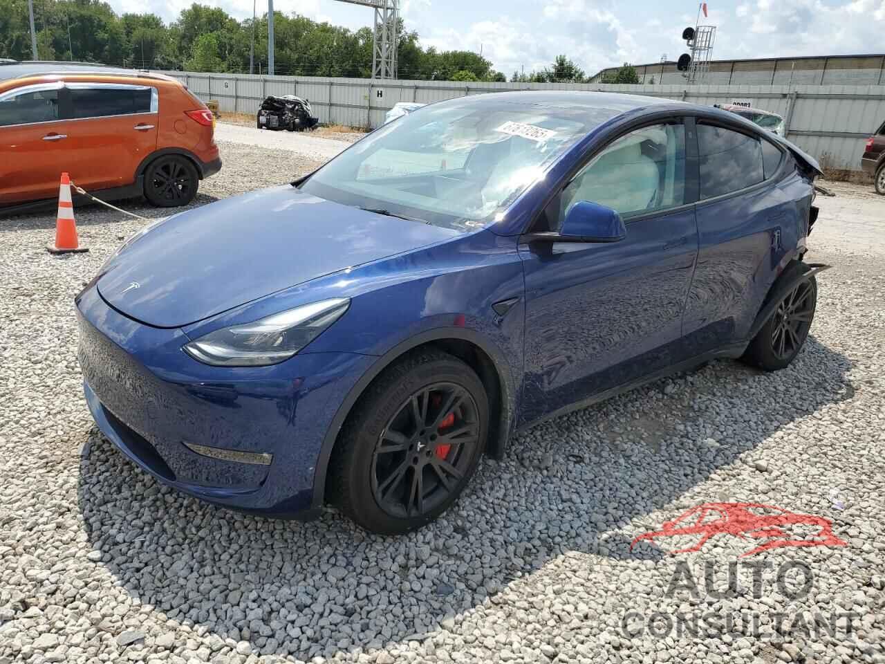 TESLA MODEL Y 2023 - 7SAYGDEE9PF670655