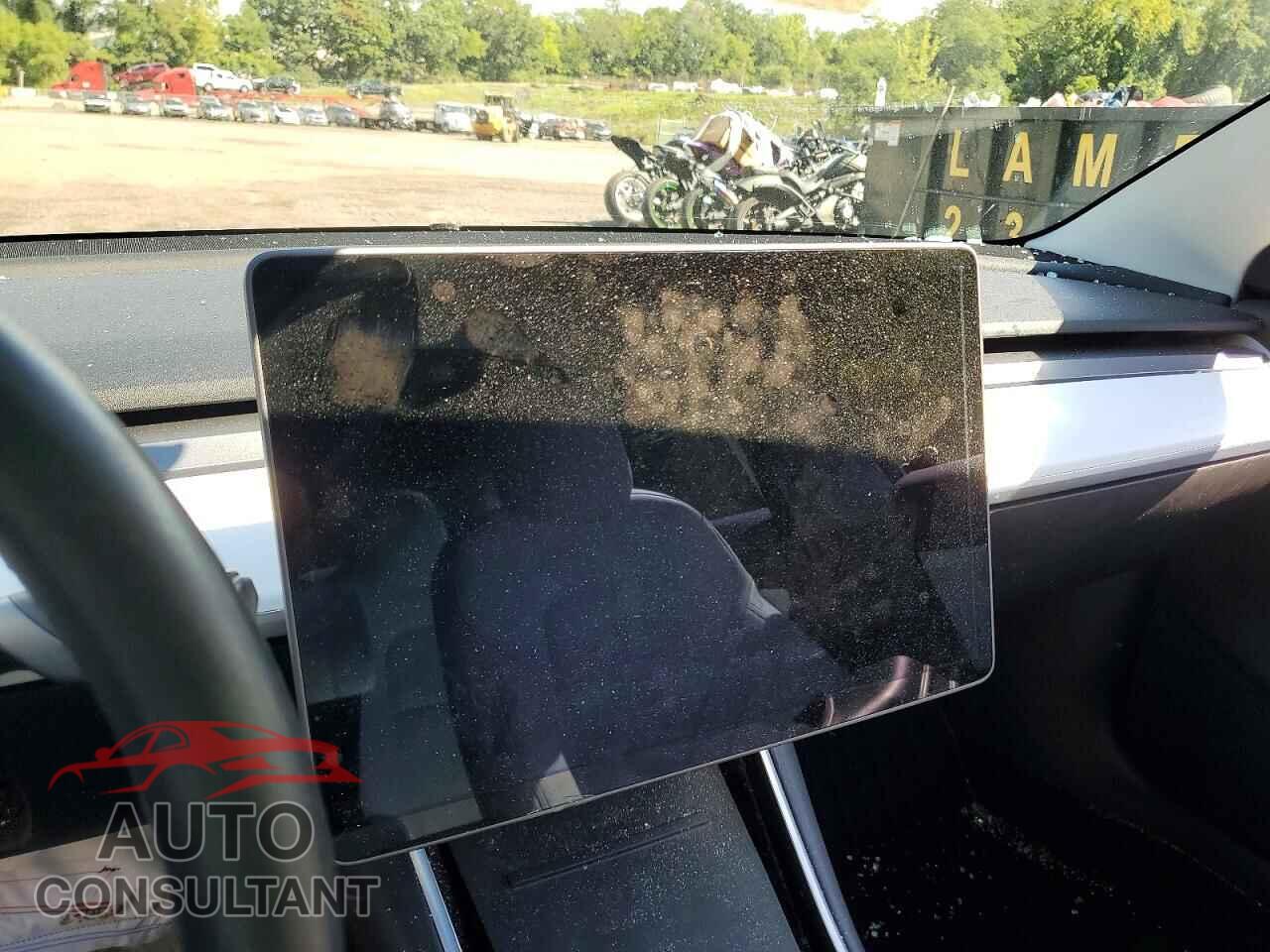 TESLA MODEL 3 2019 - 5YJ3E1EB5KF265158