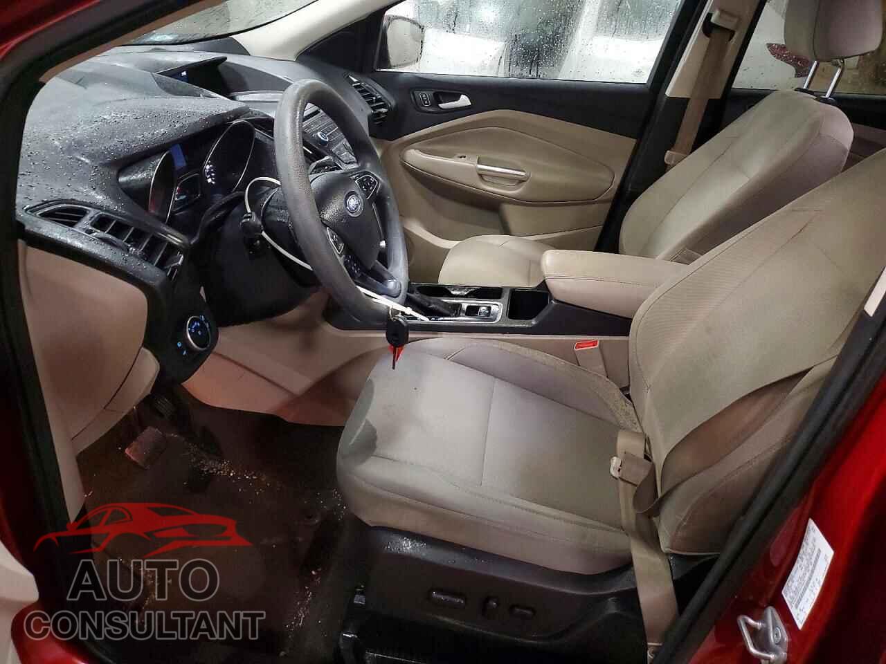 FORD ESCAPE 2017 - 1FMCU0GD7HUF04023