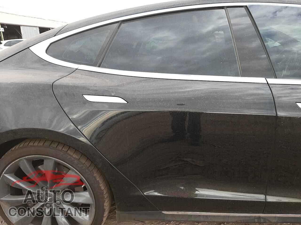 TESLA MODEL S 2016 - 5YJSA1E18GF131234