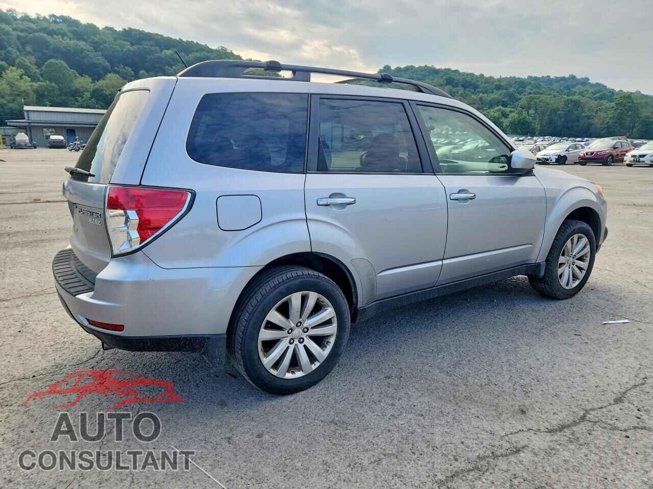 SUBARU FORESTER 2013 - JF2SHAEC8DH402321