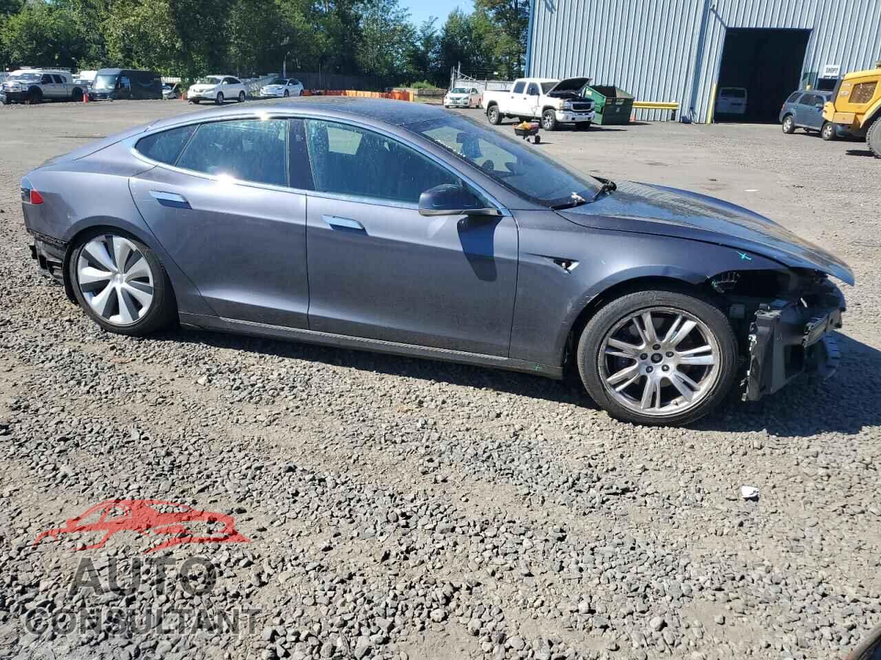 TESLA MODEL S 2021 - 5YJSA1E21MF423747
