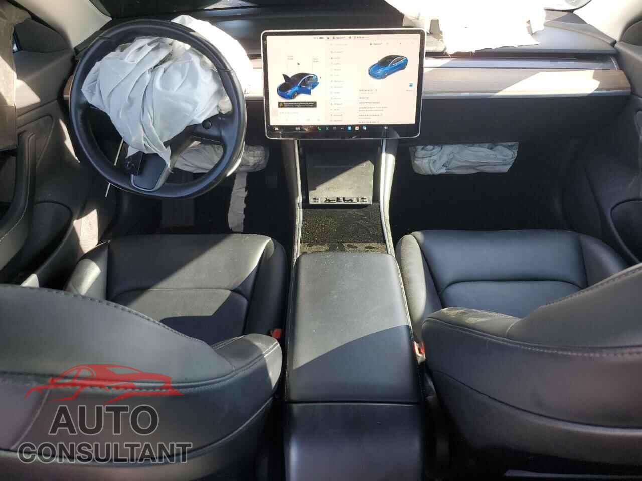 TESLA MODEL 3 2018 - 5YJ3E1EA5JF040325
