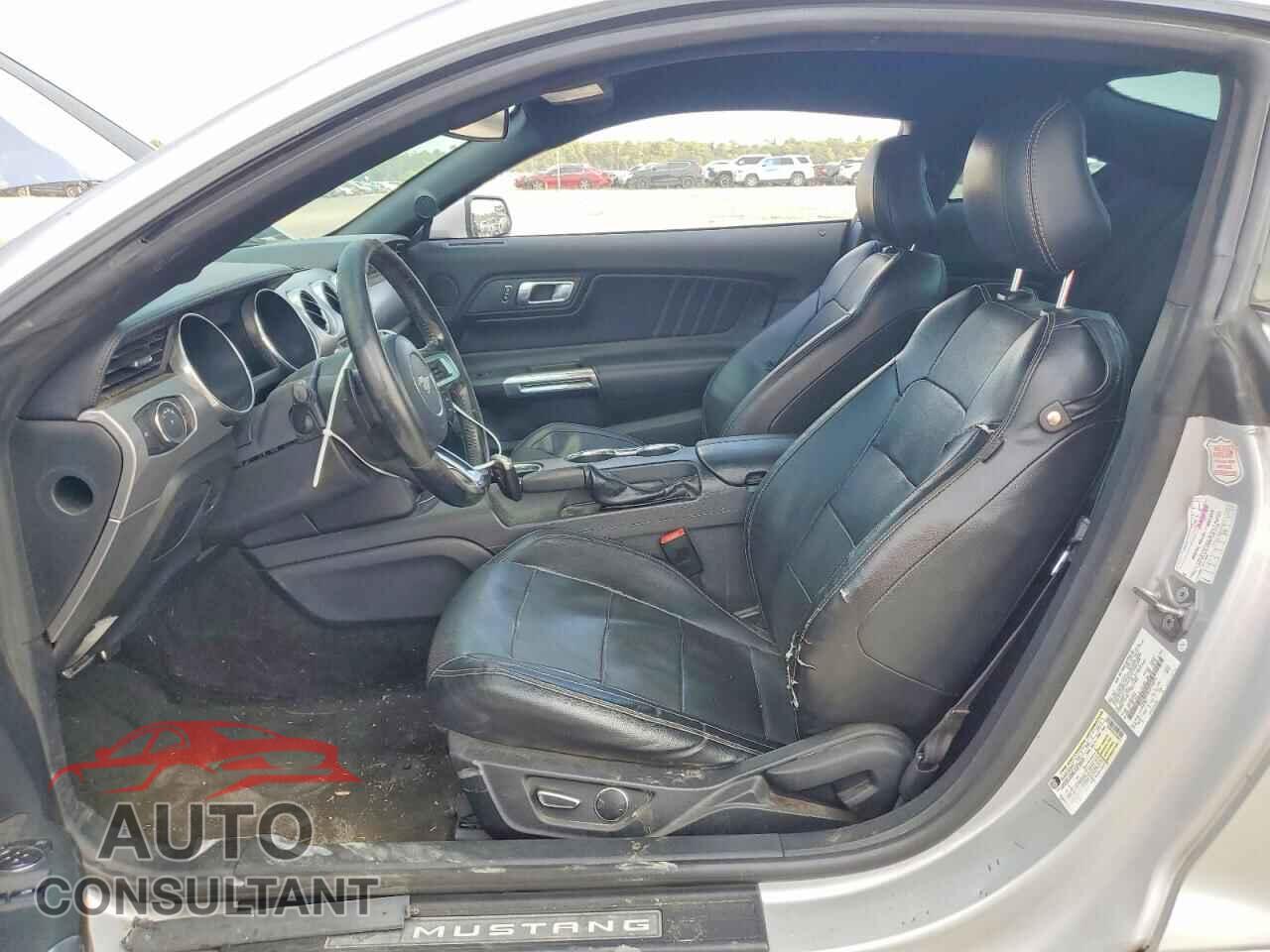 FORD MUSTANG 2018 - 1FA6P8TH2J5133813