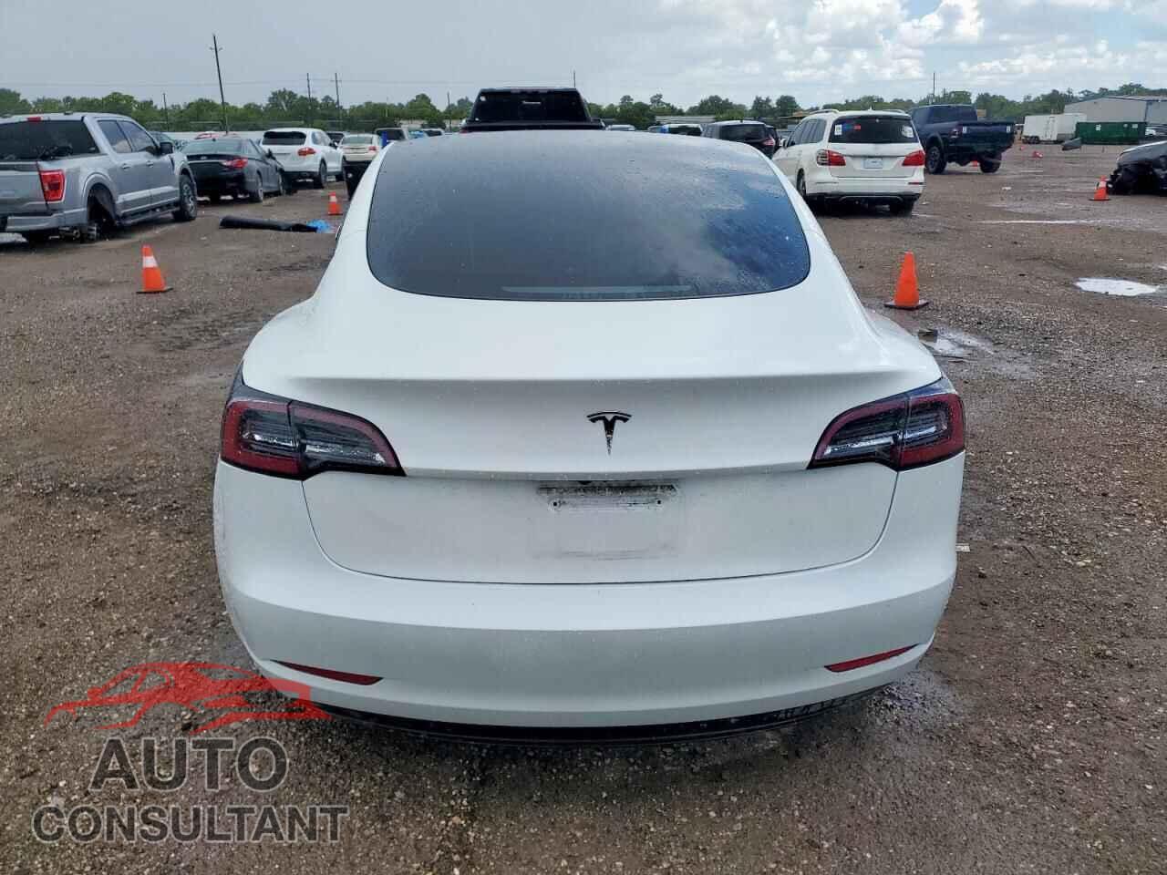 TESLA MODEL 3 2023 - 5YJ3E1EA7PF572409