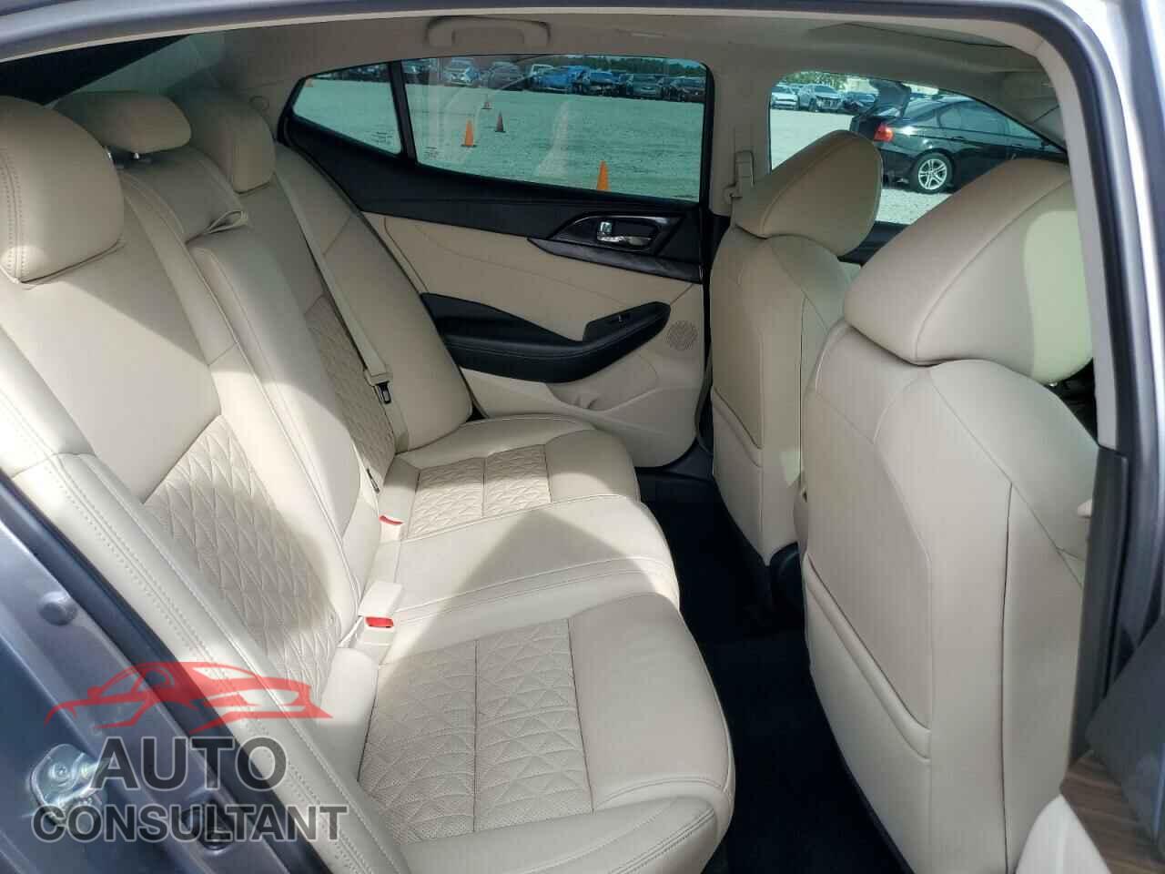 NISSAN MAXIMA 2017 - 1N4AA6AP4HC382646