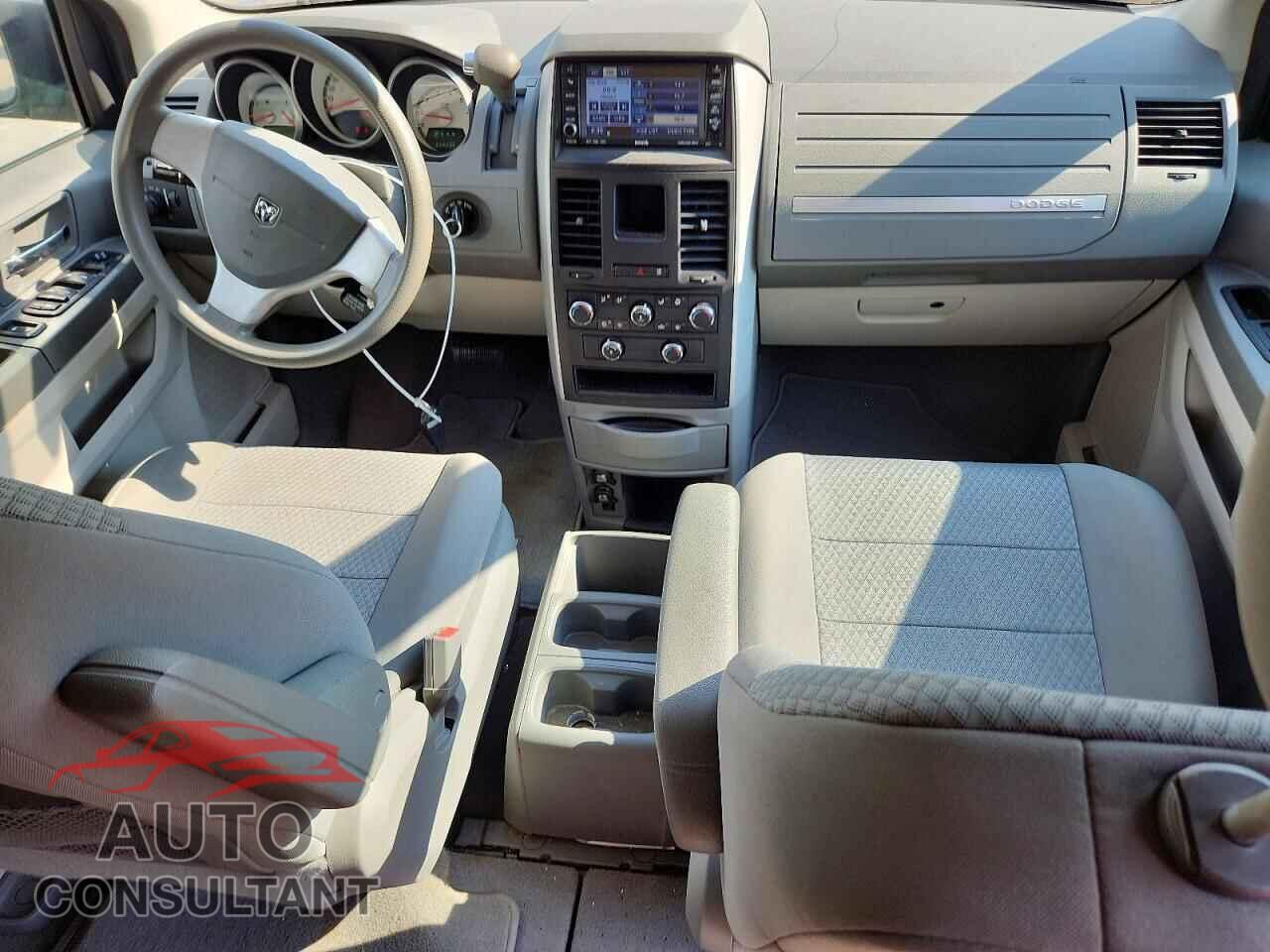 DODGE CARAVAN 2010 - 2D4RN4DE0AR144535
