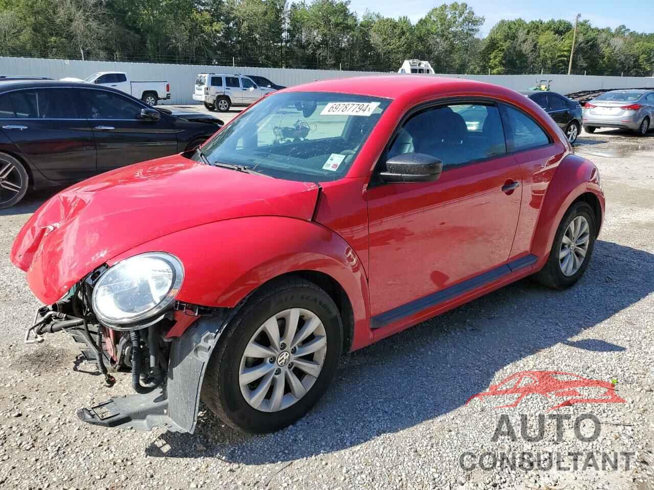 VOLKSWAGEN BEETLE 2017 - 3VWF17AT4HM619828