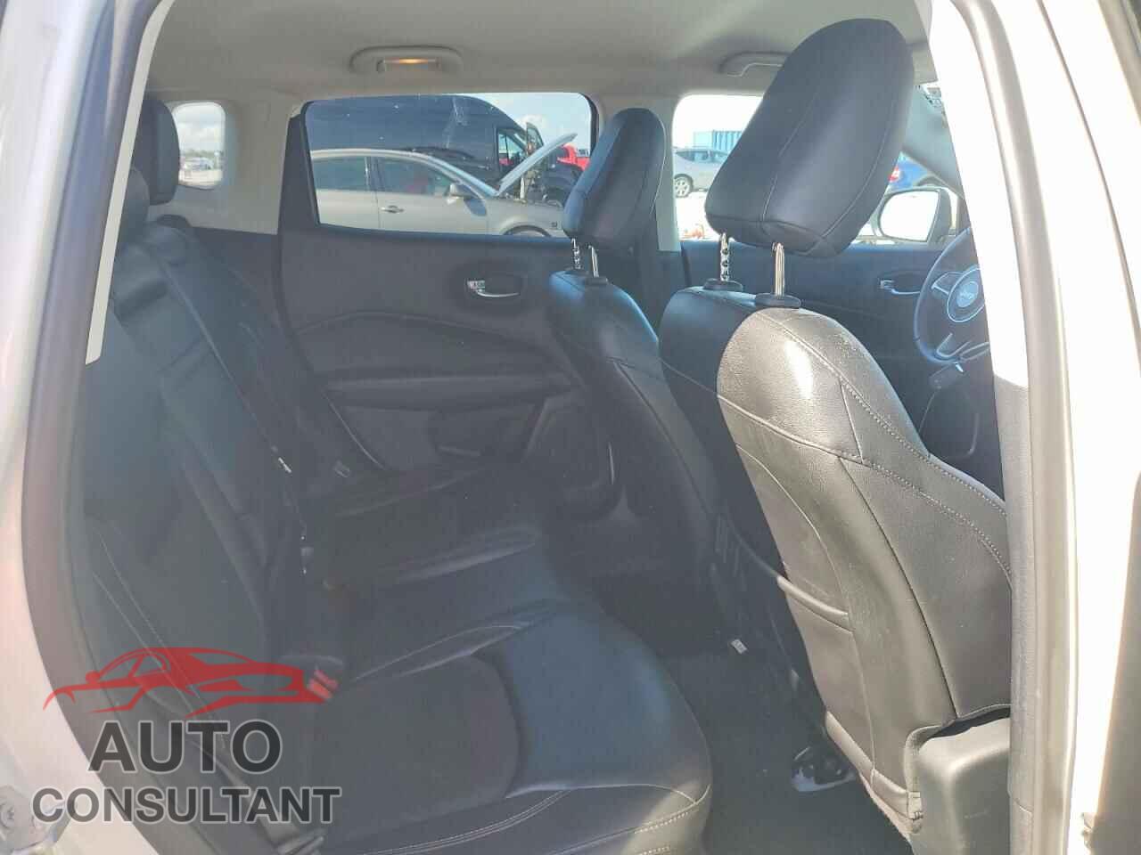 JEEP COMPASS 2017 - 3C4NJDBB1HT628012