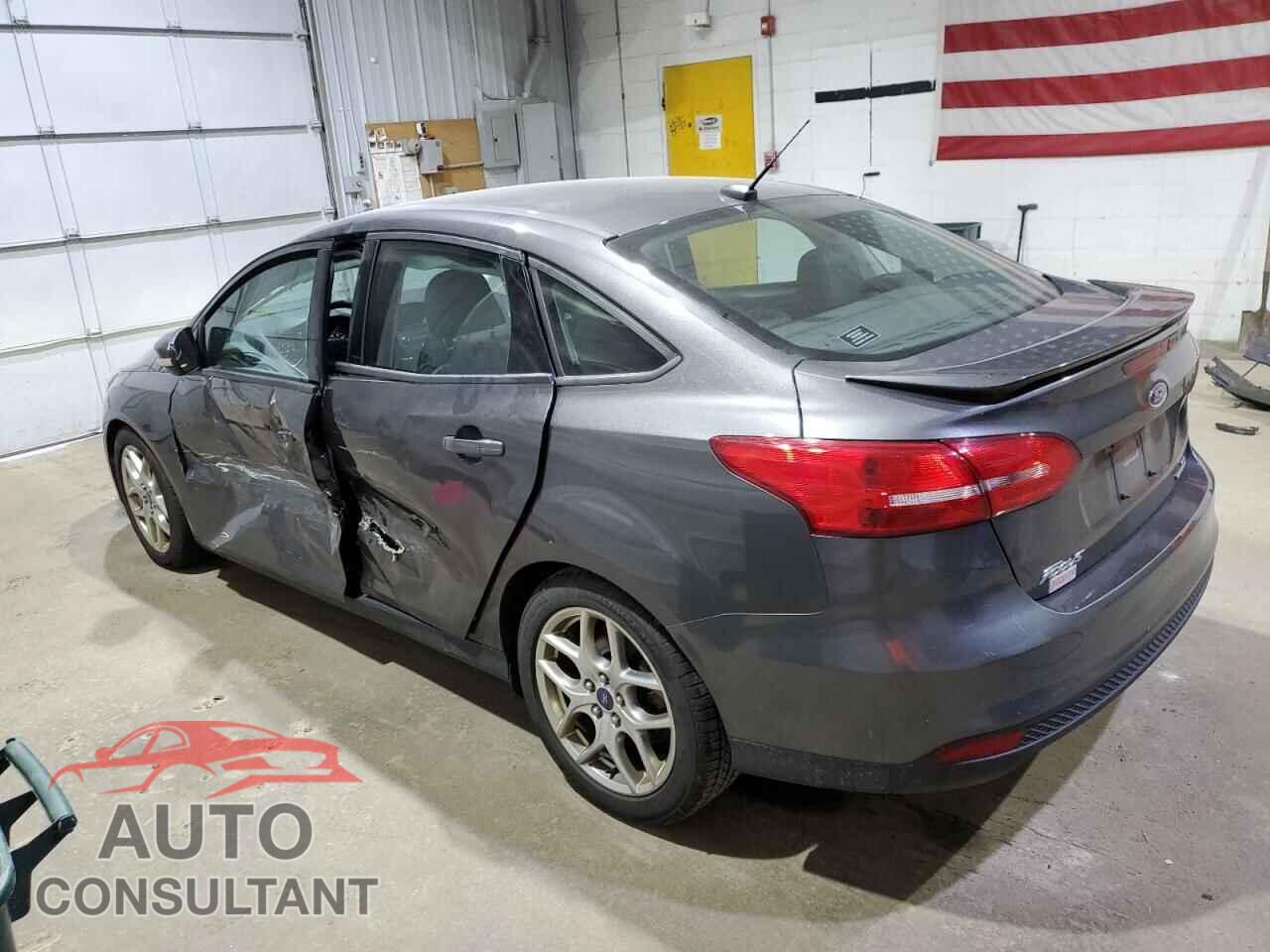 FORD FOCUS 2015 - 1FADP3F22FL332896