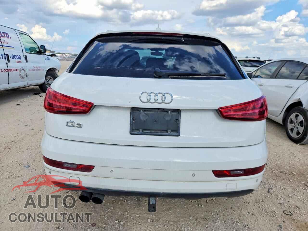 AUDI Q3 2018 - WA1HCCFS0JR020860