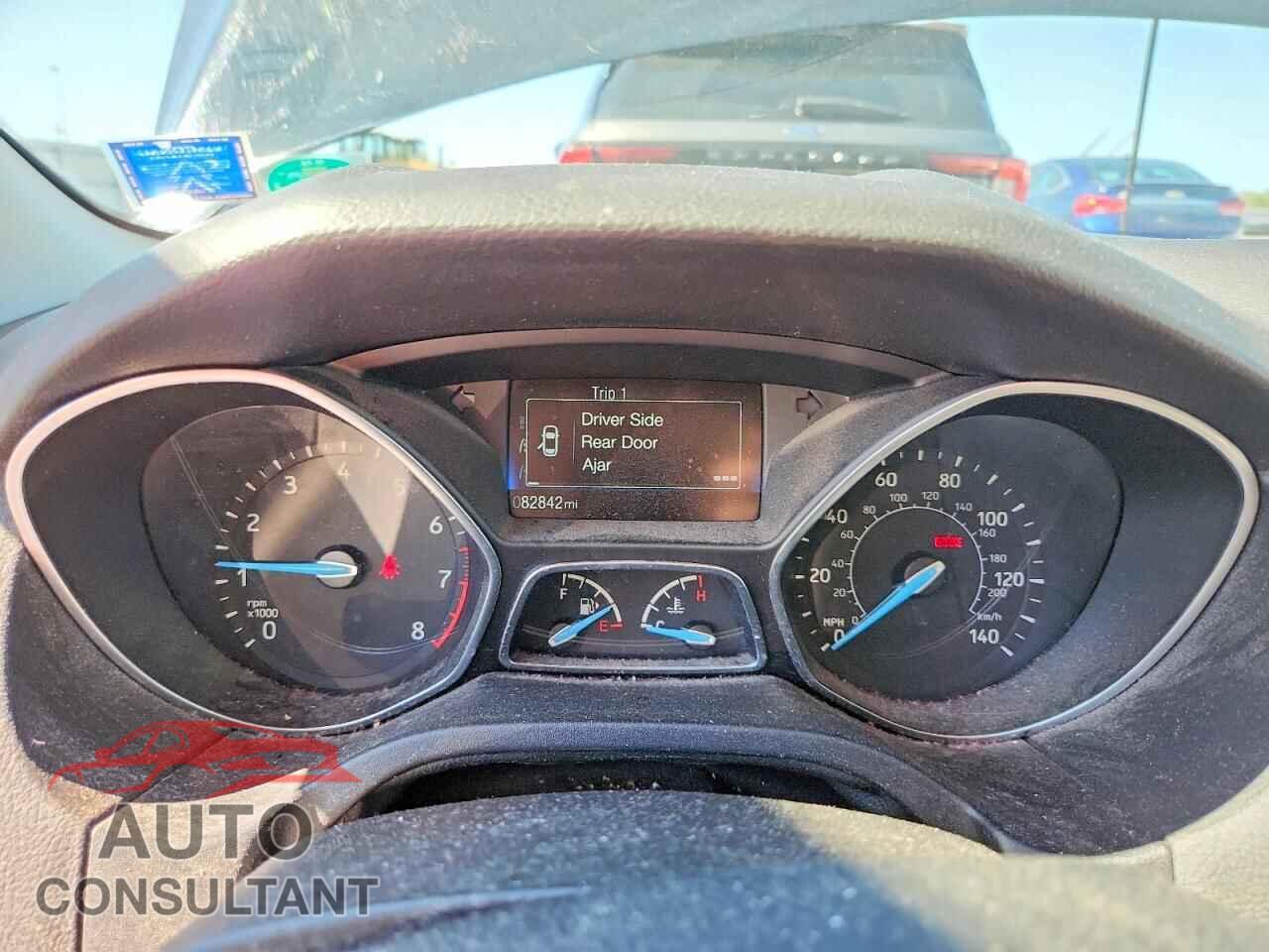 FORD FOCUS 2017 - 1FADP3E20HL312716