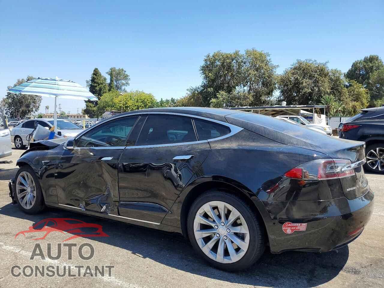 TESLA MODEL S 2018 - 5YJSA1E28JF239840