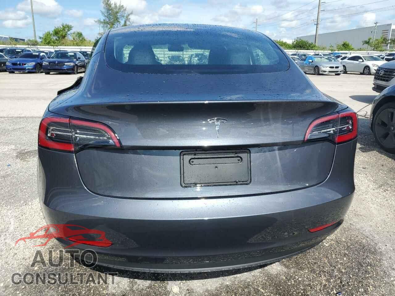 TESLA MODEL 3 2023 - 5YJ3E1EA8PF561452