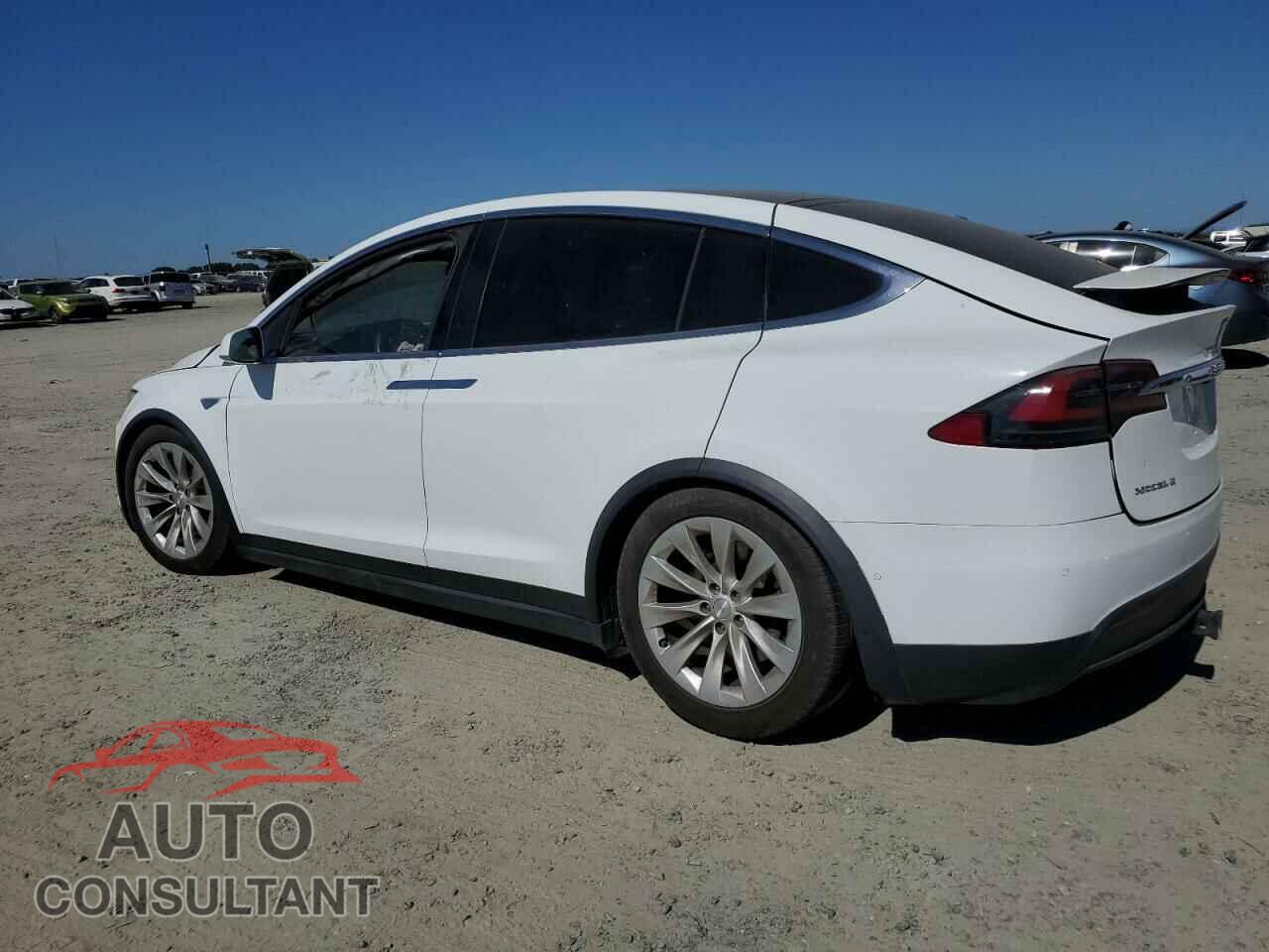 TESLA MODEL X 2016 - 5YJXCBE28GF009052
