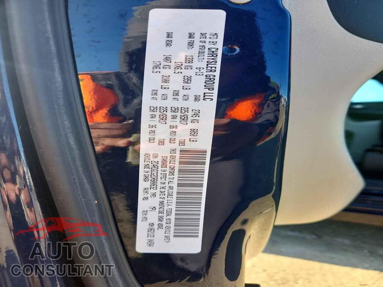 DODGE CARAVAN 2013 - 2C4RDGCG2DR800632