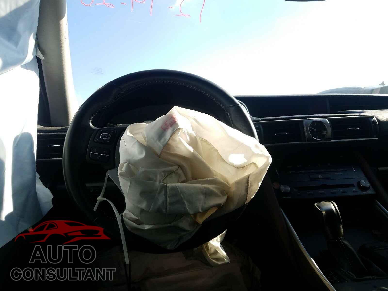 LEXUS IS 2017 - JTHBA1D28H5039908