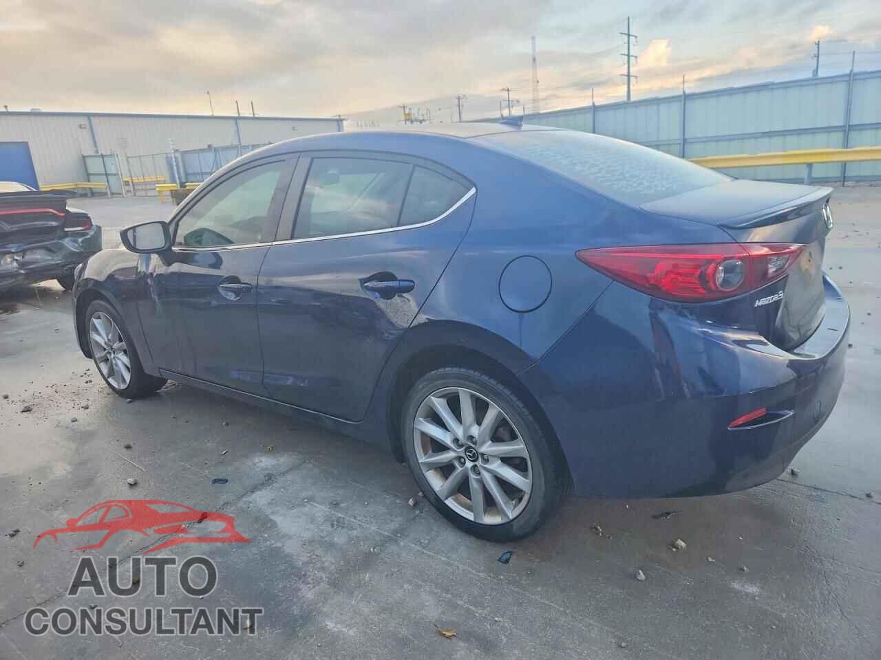MAZDA 3 2017 - 3MZBN1W30HM132540