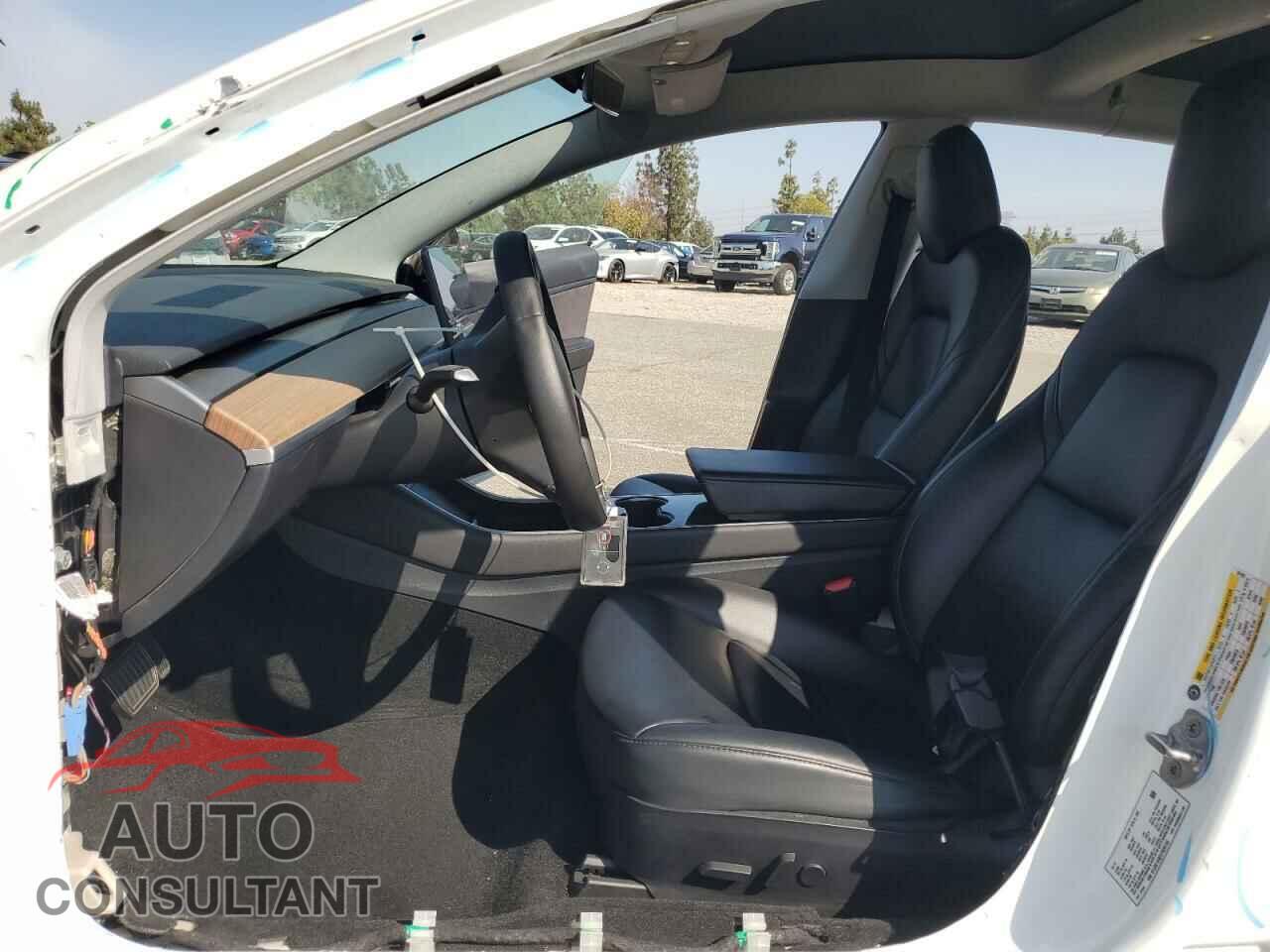 TESLA MODEL 3 2020 - 5YJ3E1EB2LF628193