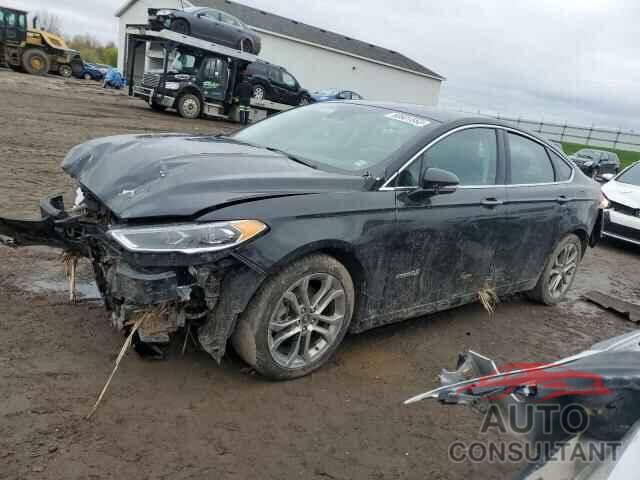 FORD FUSION 2019 - 3FA6P0RUXKR131988