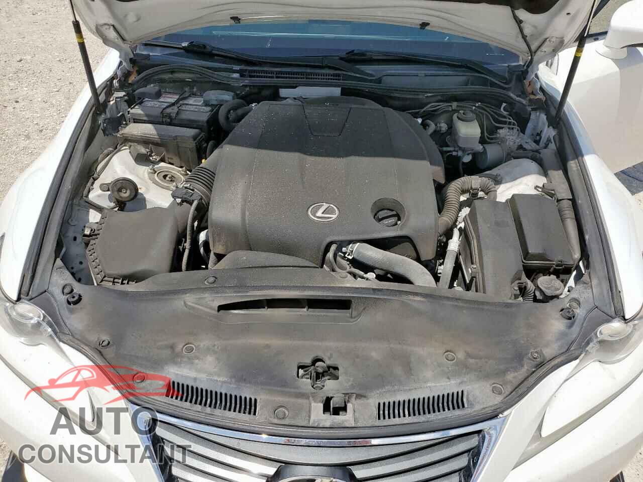 LEXUS IS 2015 - JTHCF1D28F5022304