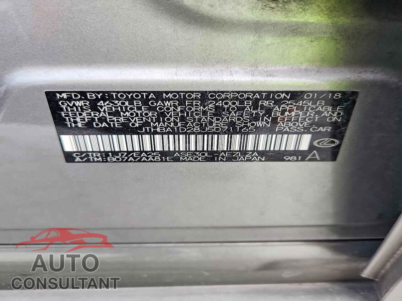 LEXUS IS 2018 - JTHBA1D28J5071165