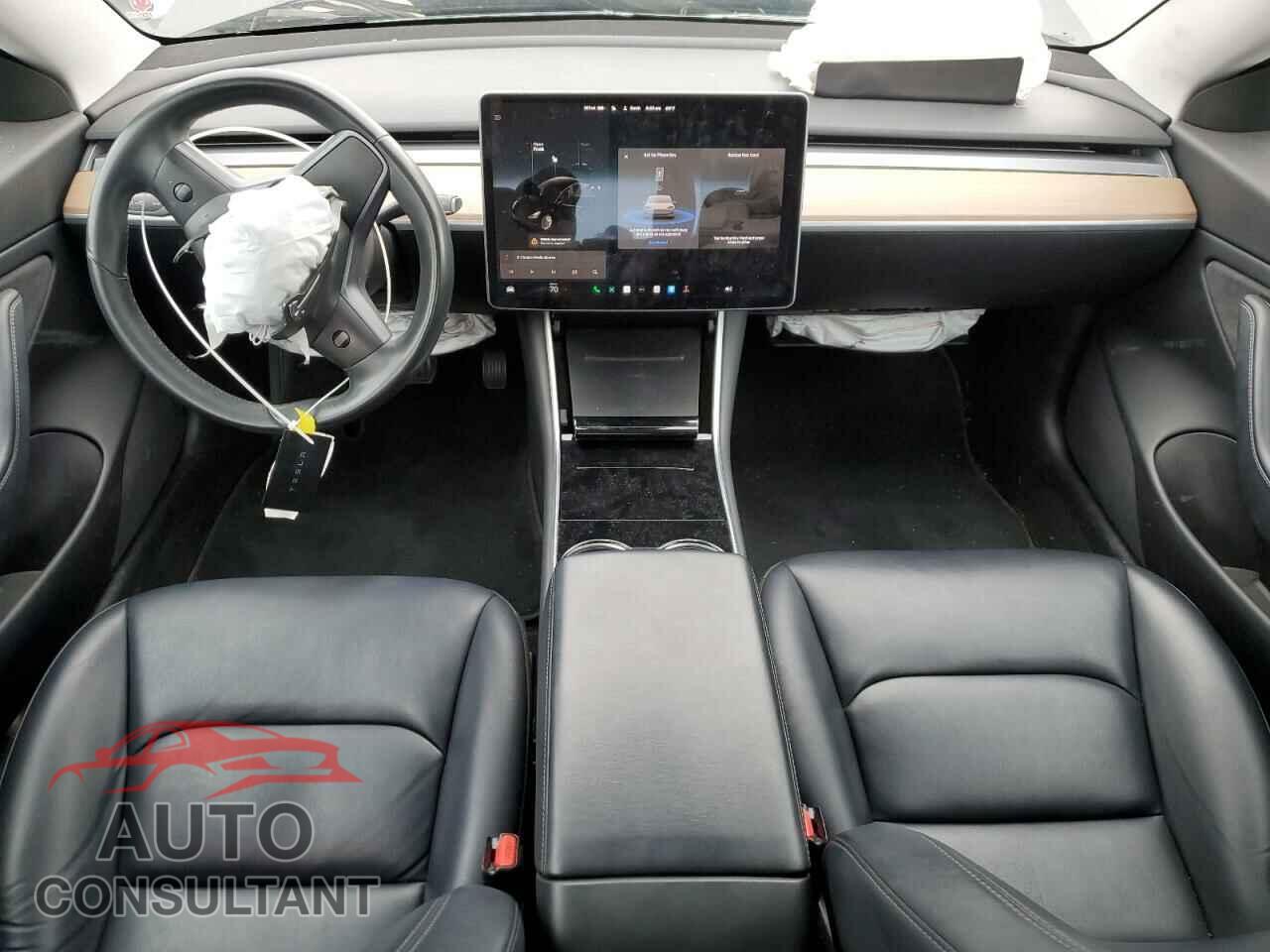 TESLA MODEL 3 2018 - 5YJ3E1EA9JF110182
