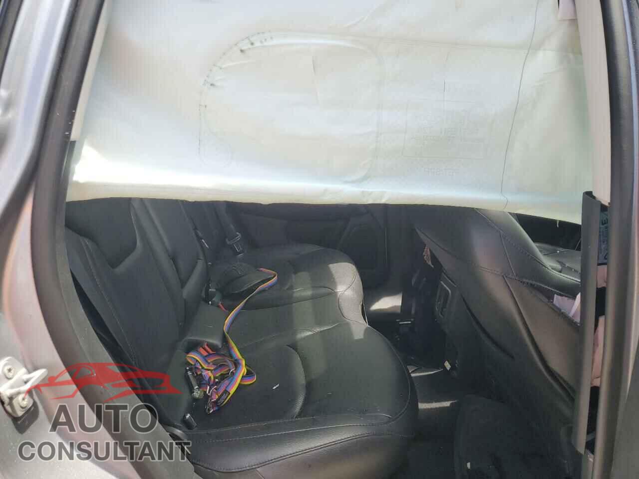 JEEP COMPASS 2019 - 3C4NJDCB7KT646116