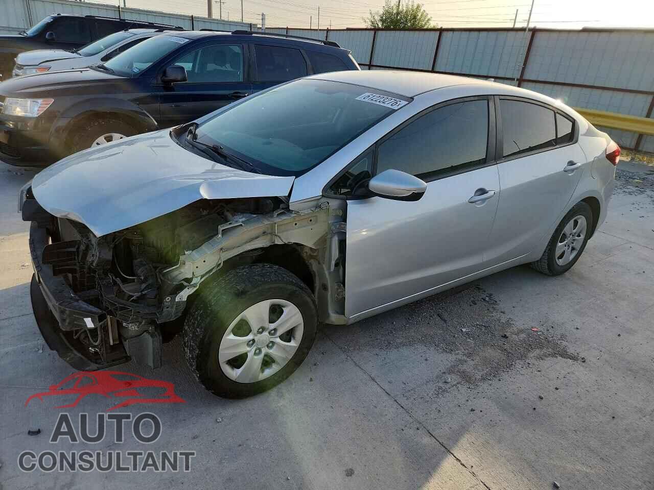 KIA FORTE 2017 - 3KPFK4A71HE048780