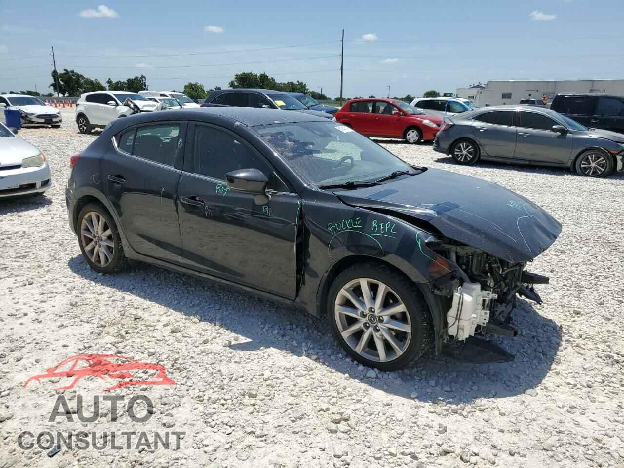 MAZDA 3 2017 - 3MZBN1L78HM101429