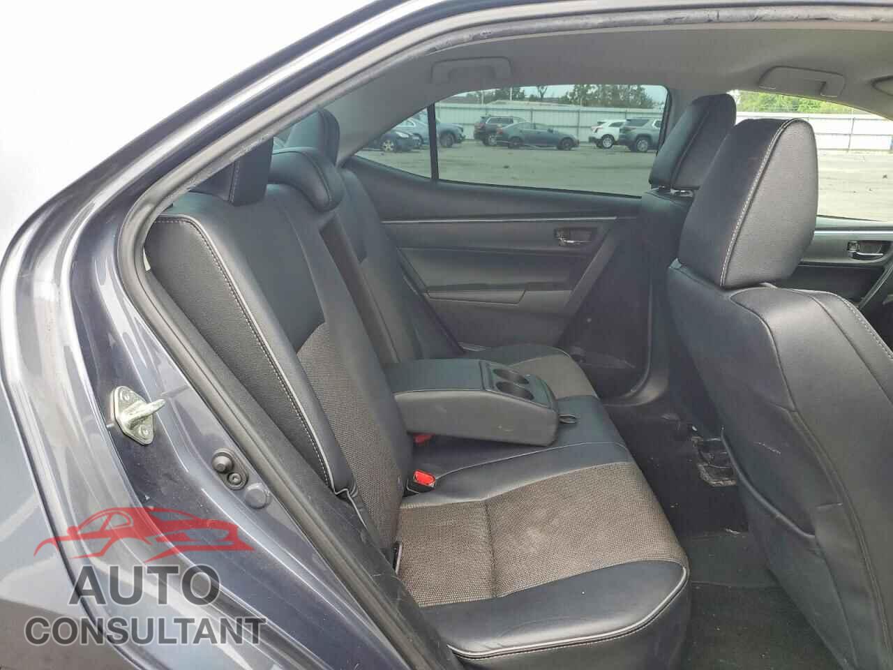 TOYOTA COROLLA 2015 - 5YFBURHE1FP341083