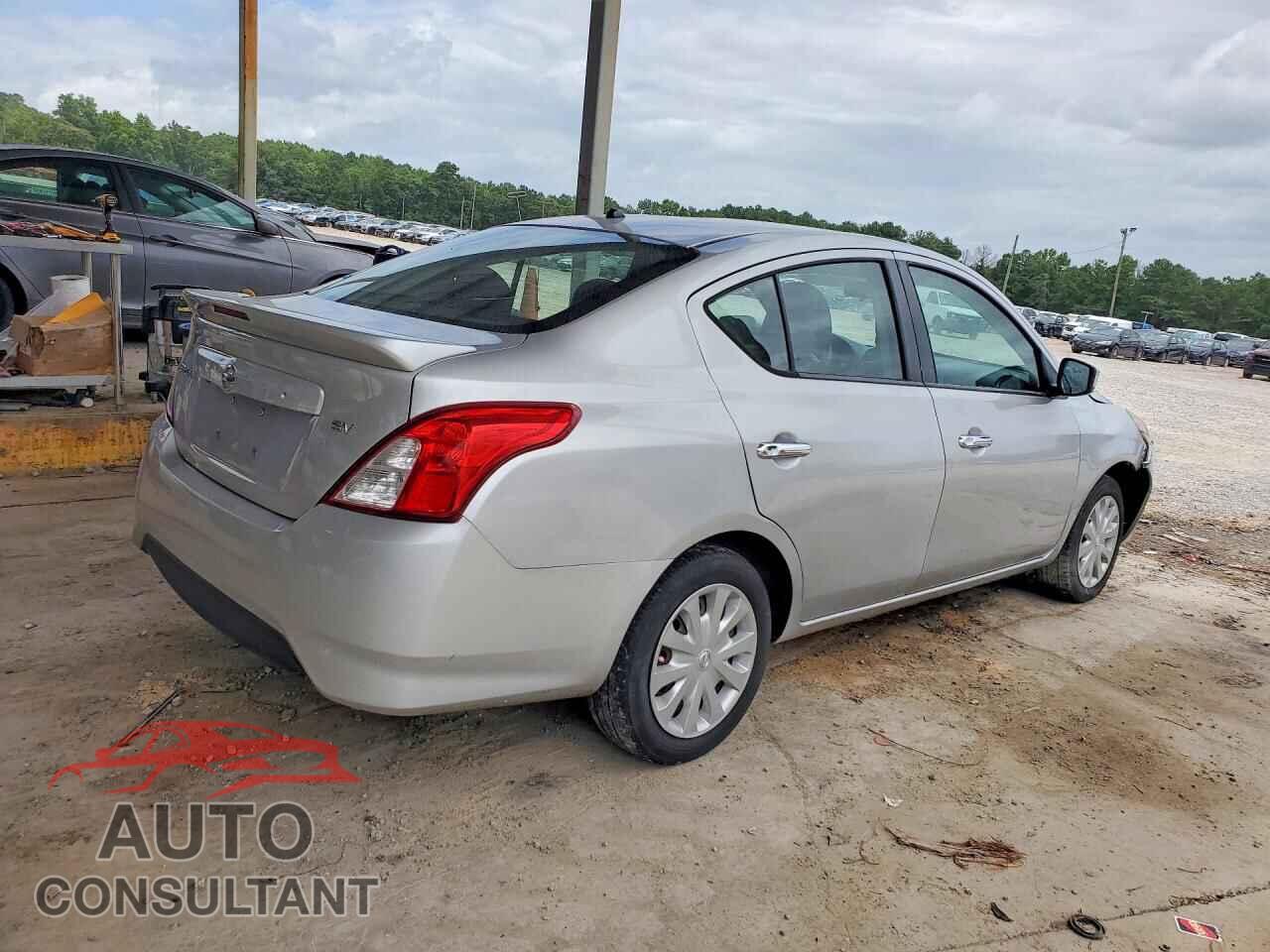 NISSAN VERSA 2019 - 3N1CN7AP3KL813182