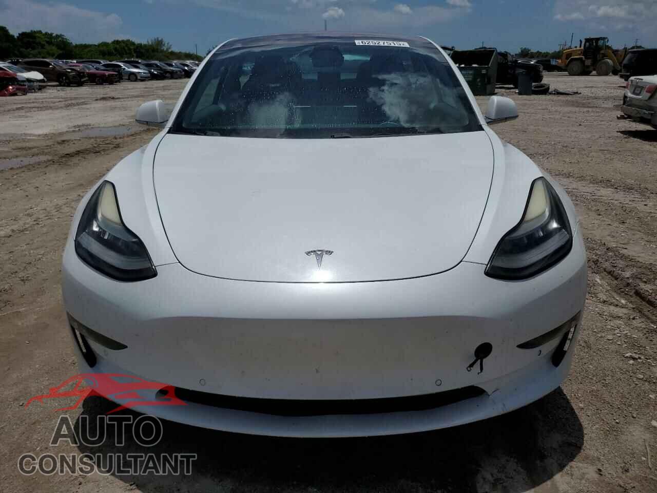 TESLA MODEL 3 2018 - 5YJ3E1EB9JF055094