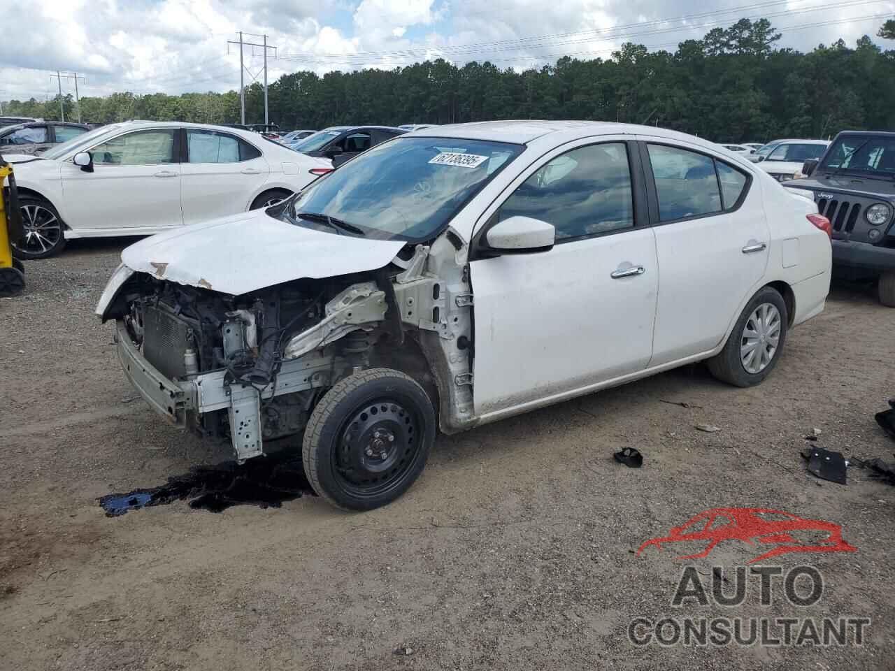 NISSAN VERSA 2018 - 3N1CN7AP8JL885056