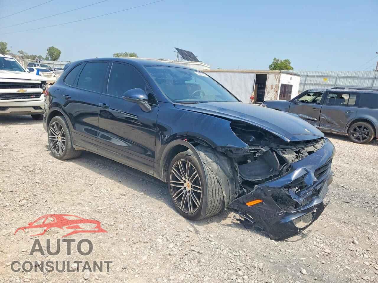 PORSCHE CAYENNE 2016 - WP1AA2A28GLA04317