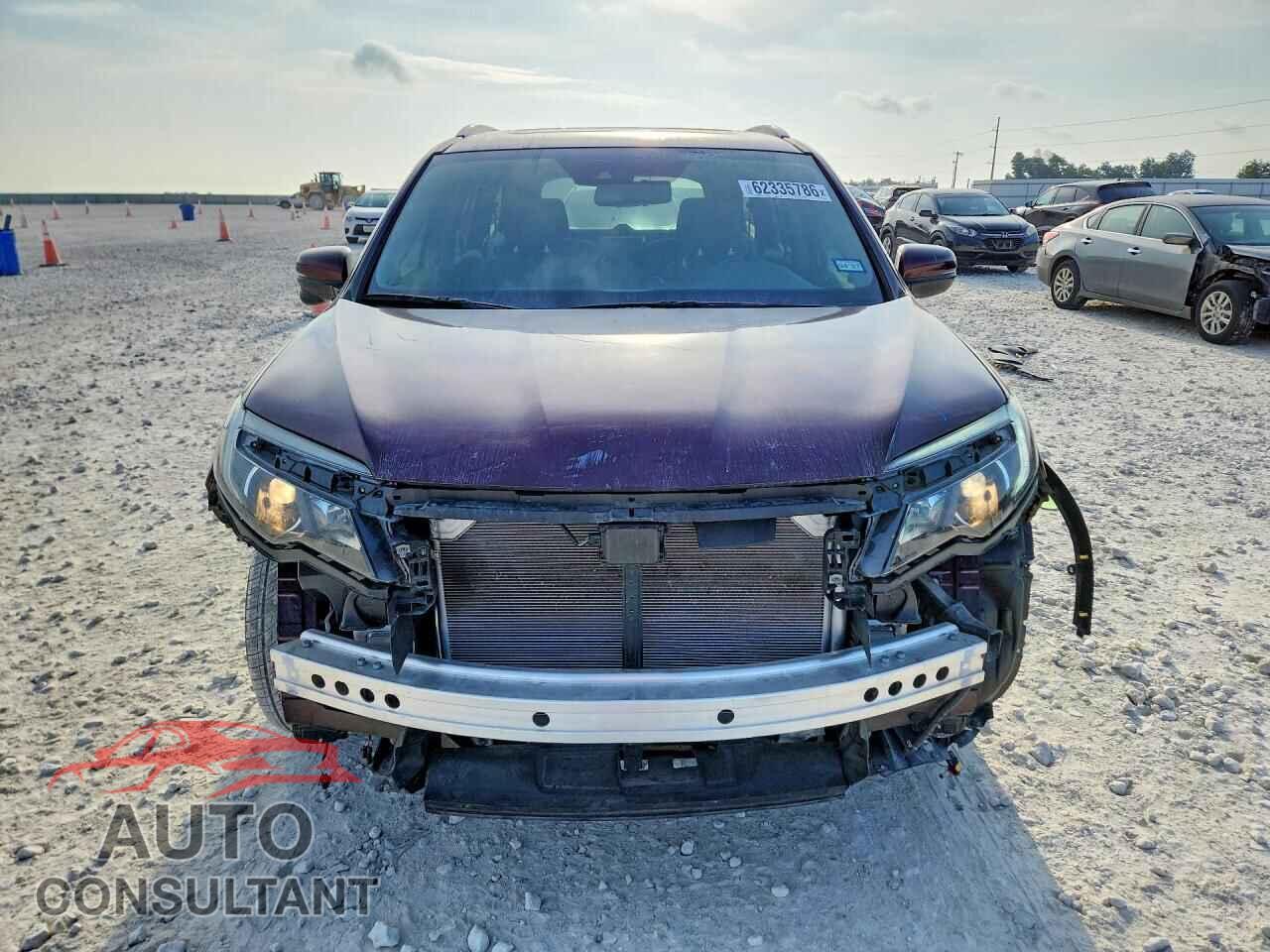 HONDA PILOT 2017 - 5FNYF5H97HB015576
