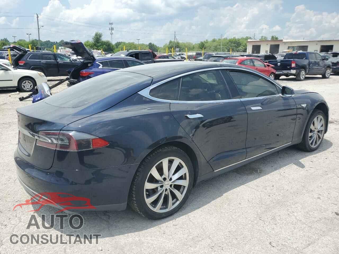 TESLA MODEL S 2013 - 5YJSA1CGXDFP04752