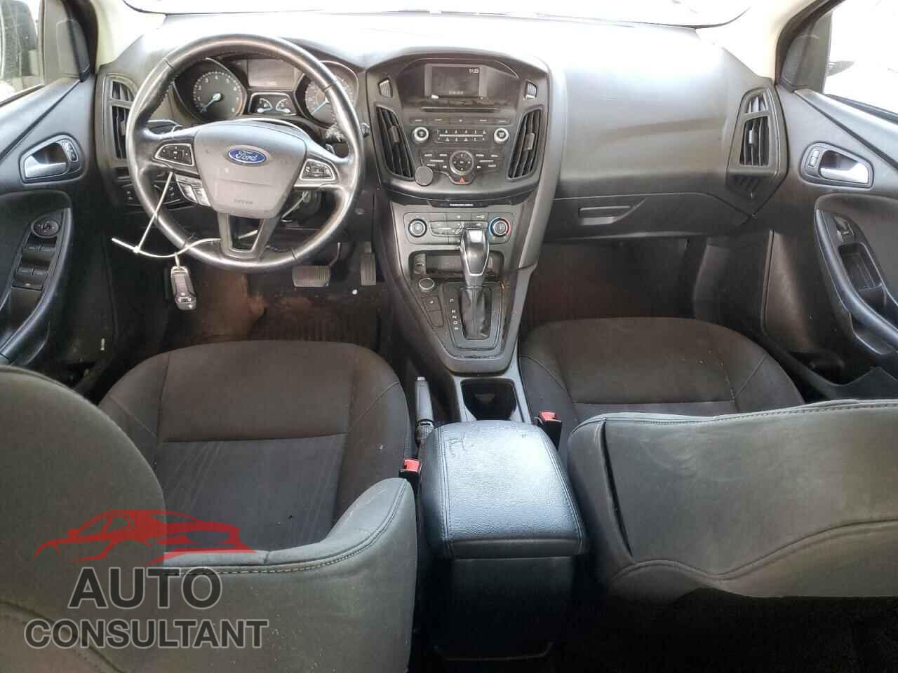 FORD FOCUS 2015 - 1FADP3K20FL371282