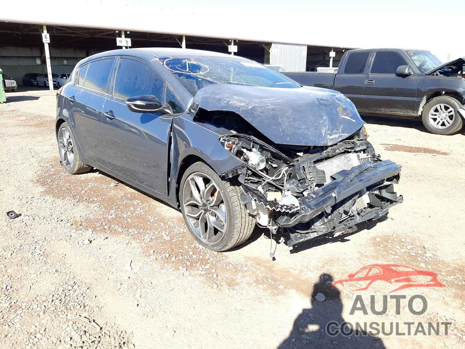 KIA FORTE 2016 - KNAFZ5A37G5536833