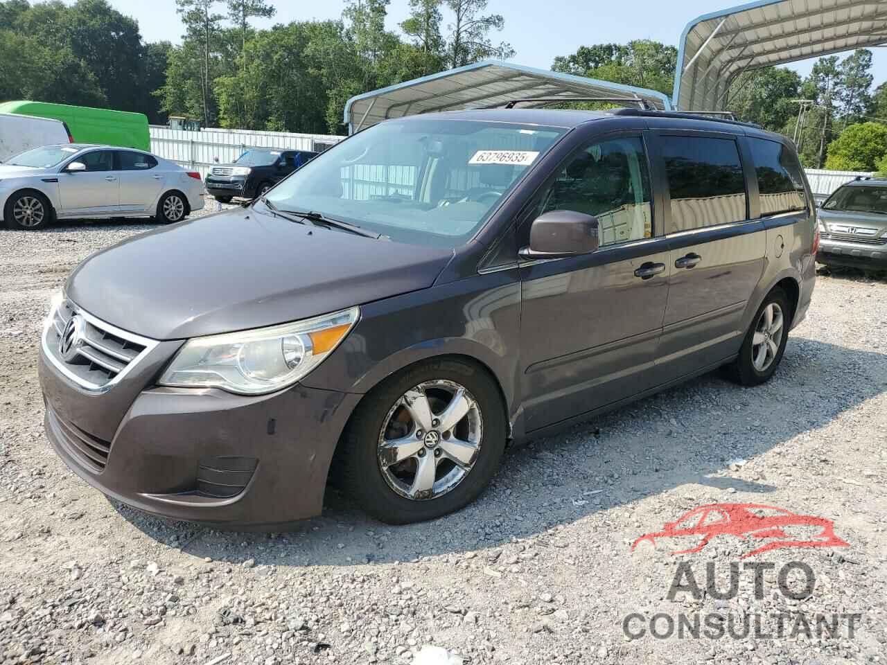 VOLKSWAGEN ROUTAN 2011 - 2V4RW3DG5BR670723
