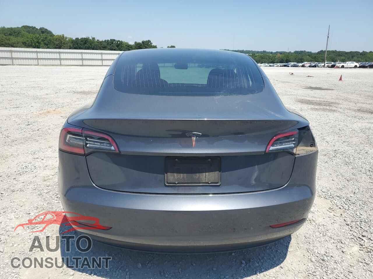 TESLA MODEL 3 2020 - 5YJ3E1EA2LF708584